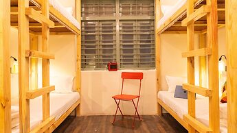 Locomo Hostel Mini - 9 mins from airport
