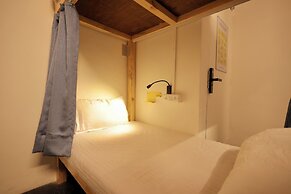 Locomo Hostel Mini - 9 mins from airport
