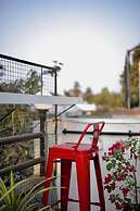 Locomo Hostel Mini - 9 mins from airport