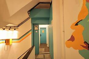 Locomo Hostel Mini - 9 mins from airport