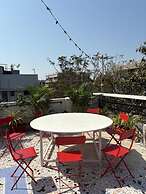 Locomo Hostel Mini - 9 mins from airport