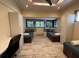 Locomo Hostel Mini - 9 mins from airport