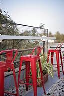 Locomo Hostel Mini - 9 mins from airport