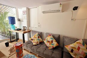 Locomo Hostel Mini - 9 mins from airport