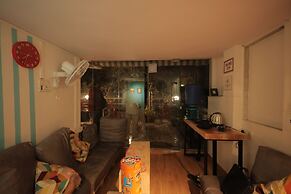 Locomo Hostel Mini - 9 mins from airport