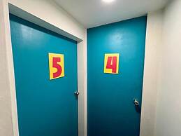 Locomo Hostel Mini - 9 mins from airport