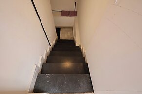 Locomo Hostel Mini - 9 mins from airport