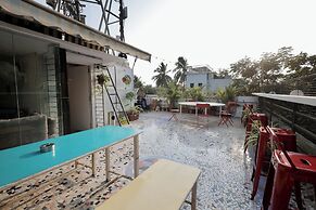 Locomo Hostel Mini - 9 mins from airport