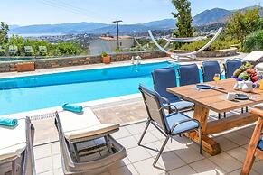 Villa Friends With Private Pool