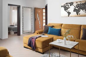 Malibu Grand Royale – Luxury Group Villa