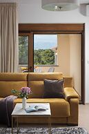 Malibu Grand Royale – Luxury Group Villa