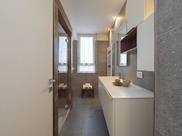 San Siro 3 Bedroom apt With Balcony