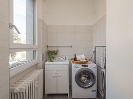 San Siro 3 Bedroom apt With Balcony