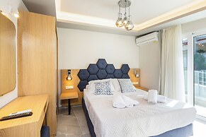 Akrogiali Apartments