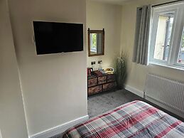 Tudor Lodge Hotel