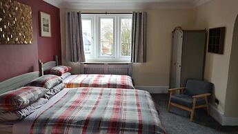 Tudor Lodge Hotel
