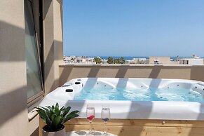 Le Mar Luxury Apartments by Checkin