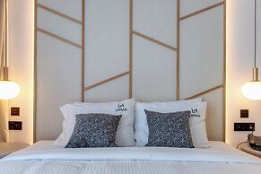 Le Mar Luxury Apartments by Checkin