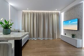 Le Mar Luxury Apartments by Checkin