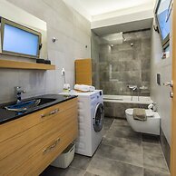Le Mar Luxury Apartments by Checkin
