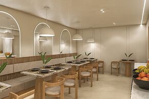 Le Mar Luxury Apartments by Checkin