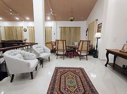 The Ridge House - A Villa Community