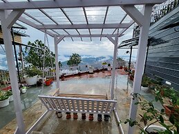 The Ridge House - A Villa Community
