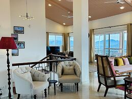 The Ridge House - A Villa Community