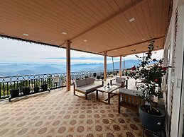 The Ridge House - A Villa Community