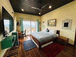 The Ridge House - A Villa Community