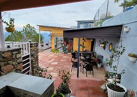 The Ridge House - A Villa Community