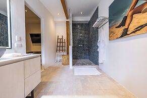 Wanderust Suites