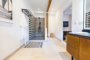 Wanderust Suites