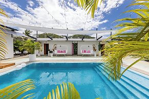 Wanderust Suites