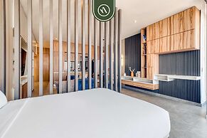 Luxury Studio - Revolution Monument View - Gym