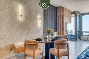 Luxury Studio - Revolution Monument View - Gym