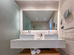 Luxury 2 Bedroom Apartment