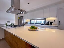 Luxury 2 Bedroom Apartment