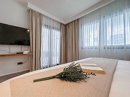 Luxury 2 Bedroom Apartment