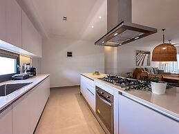 Luxury 2 Bedroom Apartment
