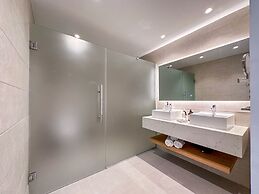 Luxury 2 Bedroom Apartment