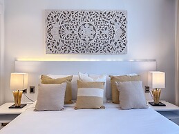 Luxury 2 Bedroom Apartment