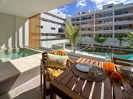 Spectacular Brand new Beach Condo