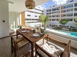 Spectacular Brand new Beach Condo