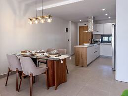 Spectacular Brand new Beach Condo