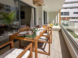 Spectacular Brand new Beach Condo