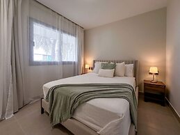 Spectacular Brand new Beach Condo
