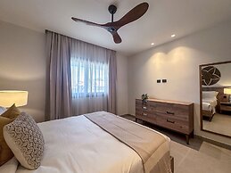 Spectacular Golf Front 3BR Apartment!