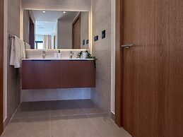 Spectacular Golf Front 3BR Apartment!