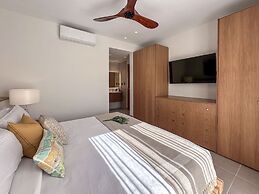 Spectacular Golf Front 3BR Apartment!